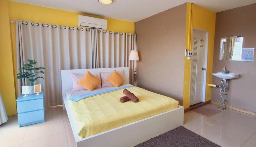 اتاق لوکس با تخت بزرگ, Peony S Home