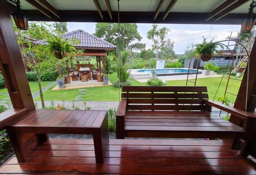 Семейный Номер Вид на Сад, Baan Ati Resort & Spa