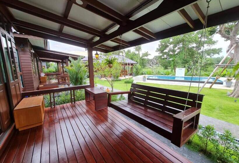 Номер Deluxe, Baan Ati Resort & Spa