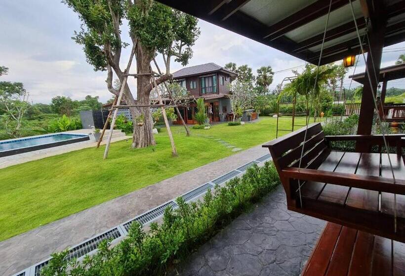 Номер Deluxe, Baan Ati Resort & Spa