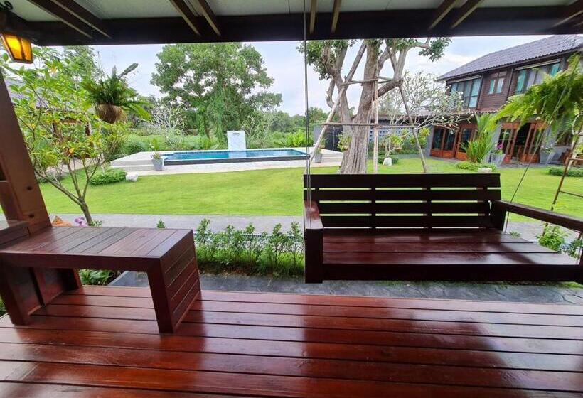 Номер Deluxe, Baan Ati Resort & Spa