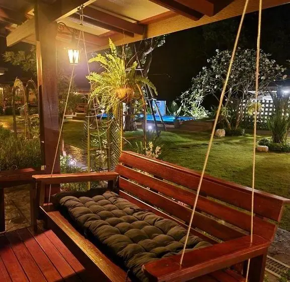 キングサイズベッドのスタンダードルーム, Baan Ati Resort & Spa