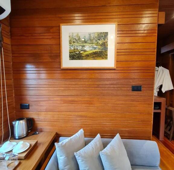 Семейный Номер Вид на Сад, Baan Ati Resort & Spa