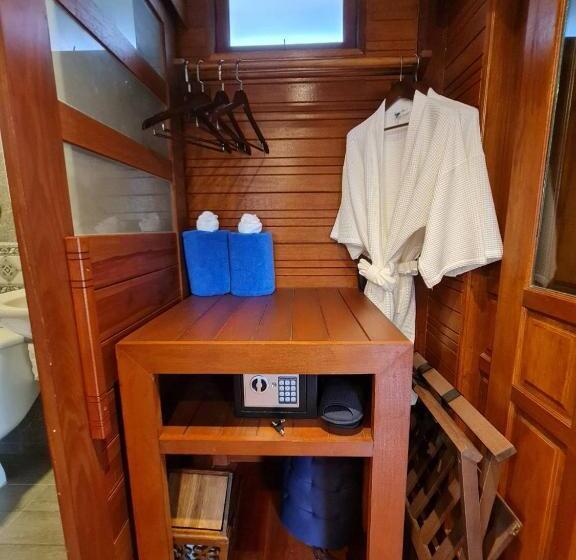 Семейный Номер Вид на Сад, Baan Ati Resort & Spa