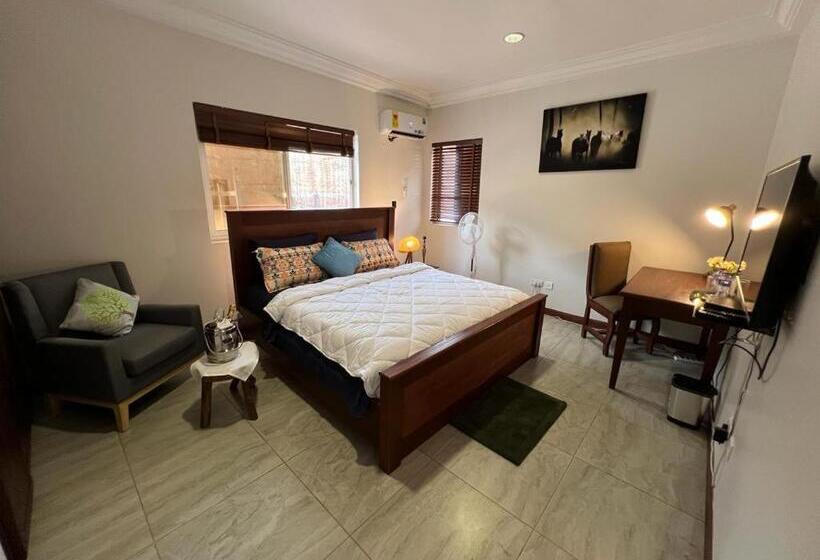 اتاق استاندارد با سرویس بهداشتی مشترک, Cozy Hill Gardens