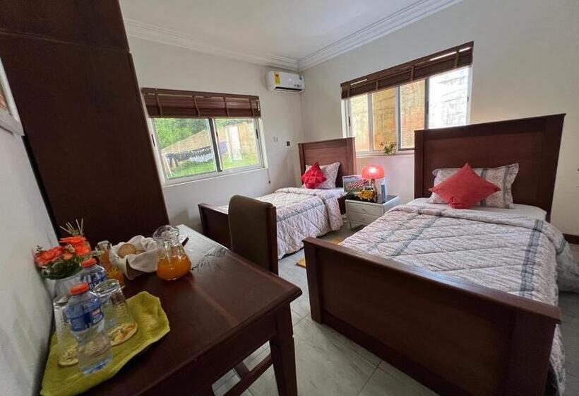 اتاق استاندارد با سرویس بهداشتی مشترک, Cozy Hill Gardens