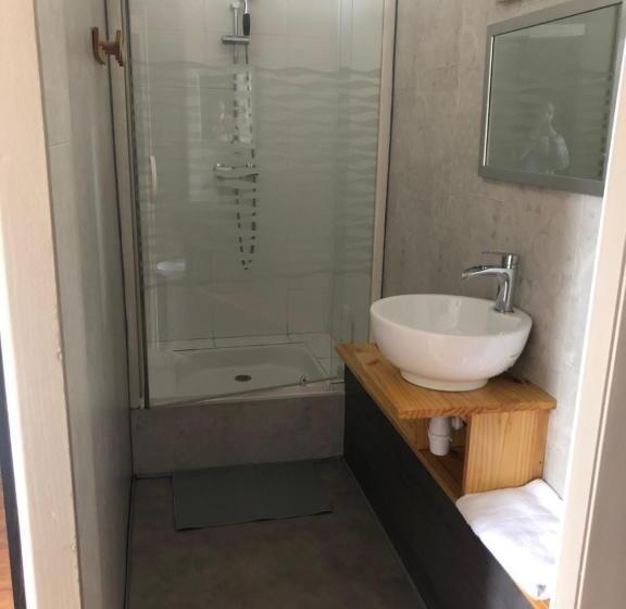 اتاق استاندارد, Hôtel Des 2 Gares