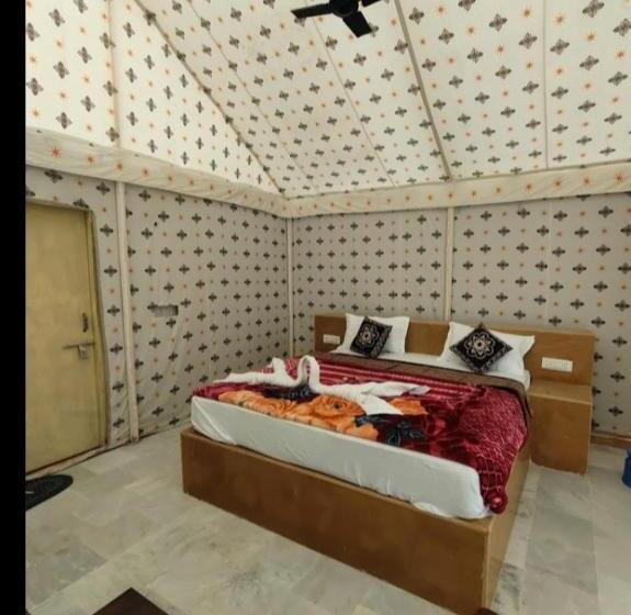 Quarto Estandar Cama King, Lala Desert Safari