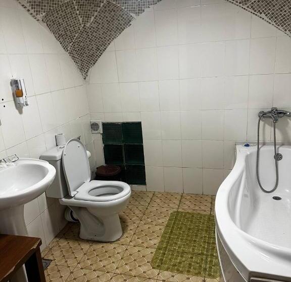 Трехместный Номер Классика, Mekhribon Madina