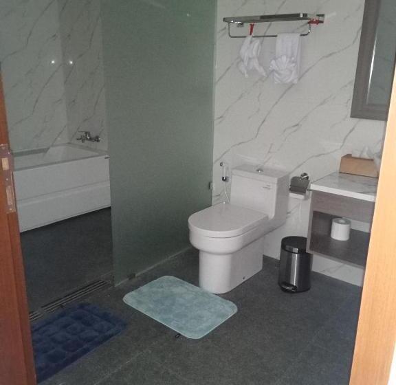 غرفة قياسية مطلّة علي البحر مزوَّدة بشُرفة, Mesari Villa