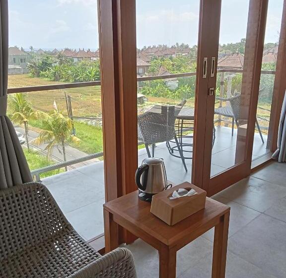 غرفة قياسية مطلّة علي البحر مزوَّدة بشُرفة, Mesari Villa