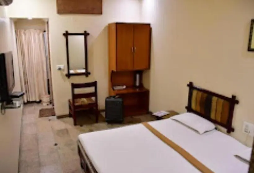 Sviitti, Regency Maharashtra