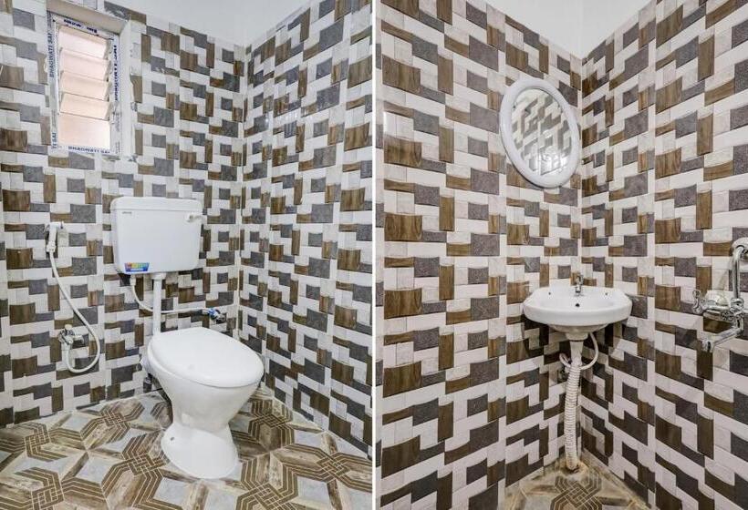 Трехместный Номер Классика, Super Oyo Rainbow Residency