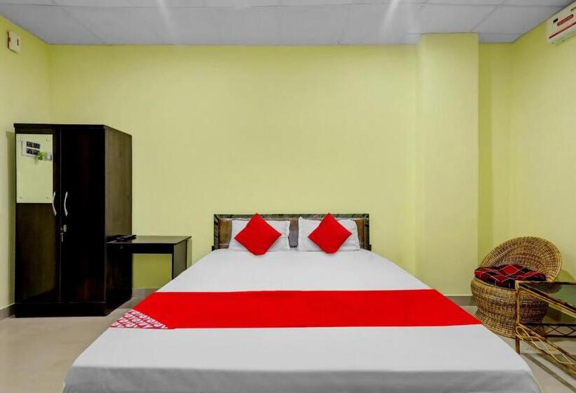 トリプルクラシックルーム, Super Oyo Rainbow Residency