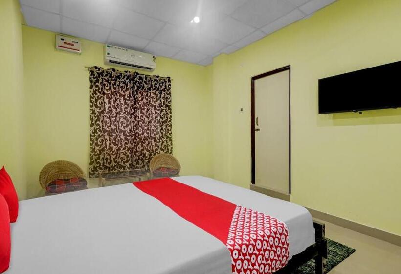 Трехместный Номер Классика, Super Oyo Rainbow Residency