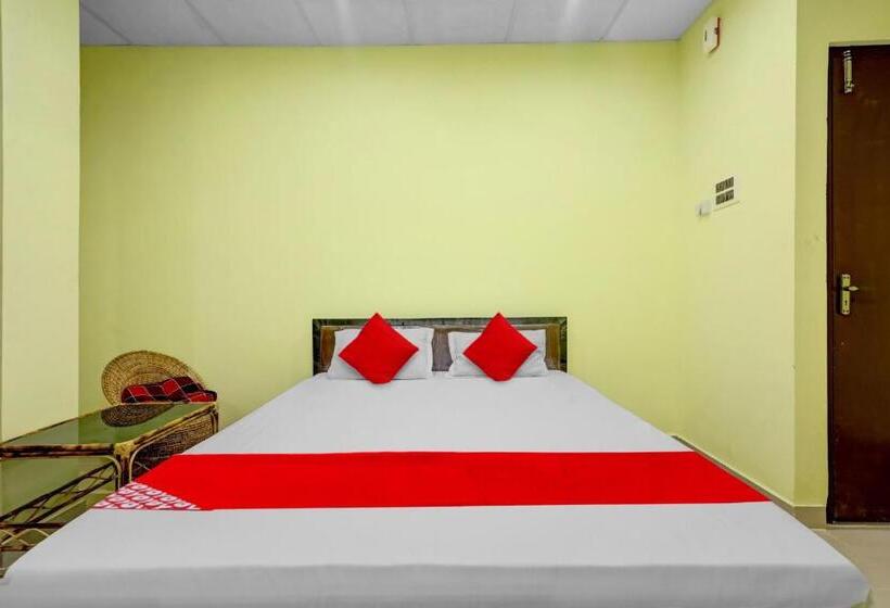 トリプルクラシックルーム, Super Oyo Rainbow Residency