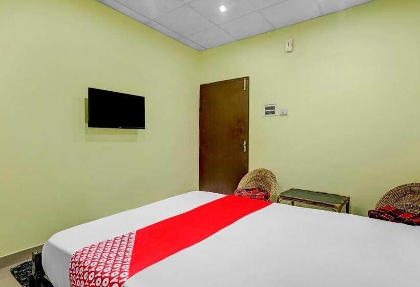 Трехместный Номер Классика, Super Oyo Rainbow Residency