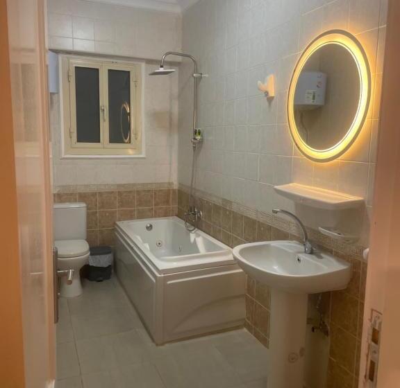 آپارتمان 2 خوابه, Turquoise Pyramids