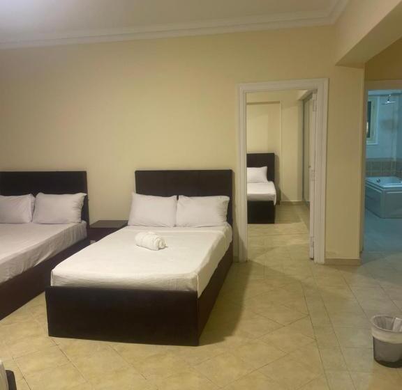 آپارتمان 2 خوابه, Turquoise Pyramids