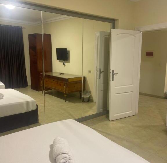 آپارتمان 2 خوابه, Turquoise Pyramids