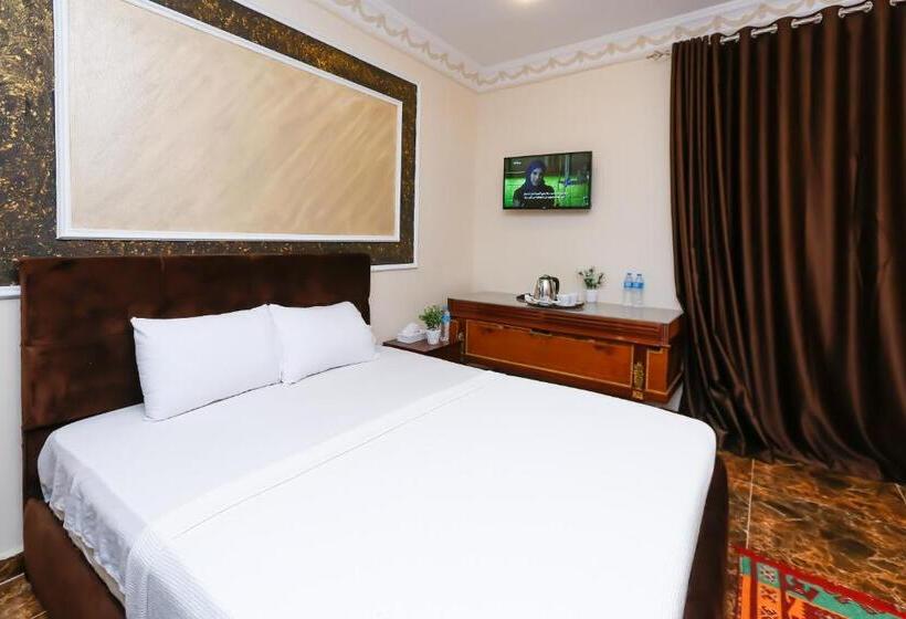 اتاق استاندارد با چشم‌انداز استخر, Turquoise Pyramids