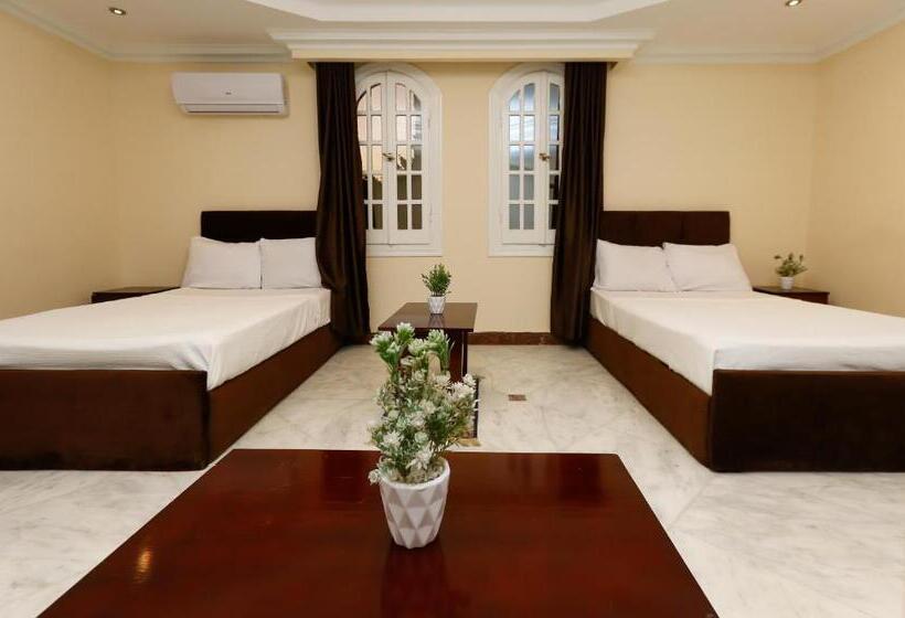 اتاق استاندارد سه تخته با بالکن, Turquoise Pyramids