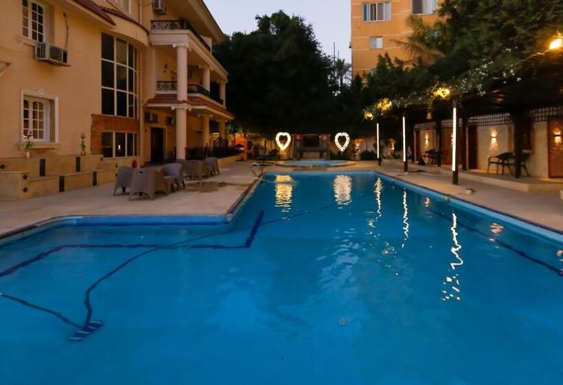 آپارتمان 2 خوابه, Turquoise Pyramids