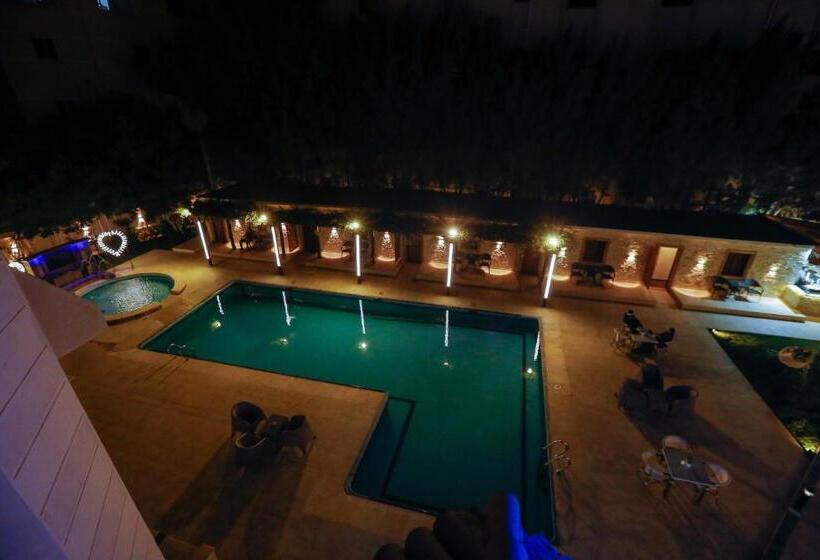 آپارتمان 2 خوابه, Turquoise Pyramids