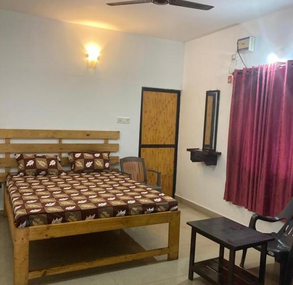 חדר סטנדרט, Khushi Waves