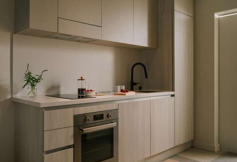 إستوديو قياسى, Sonder The Craftsman