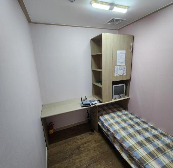 חדר סופריור יחיד, Halla Livingtel