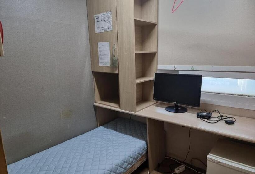 חדר סופריור יחיד, Halla Livingtel