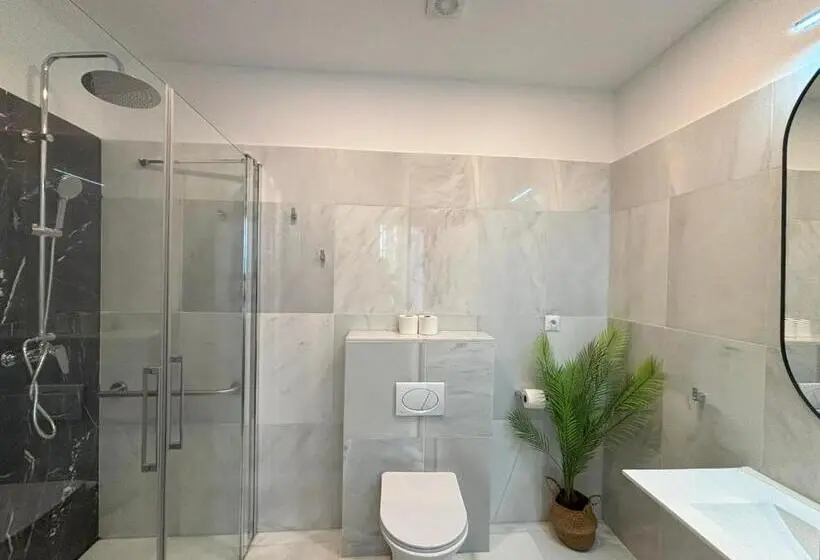 Superior Neljän Hengen Huone, Arco De La Seda Hotel Boutique