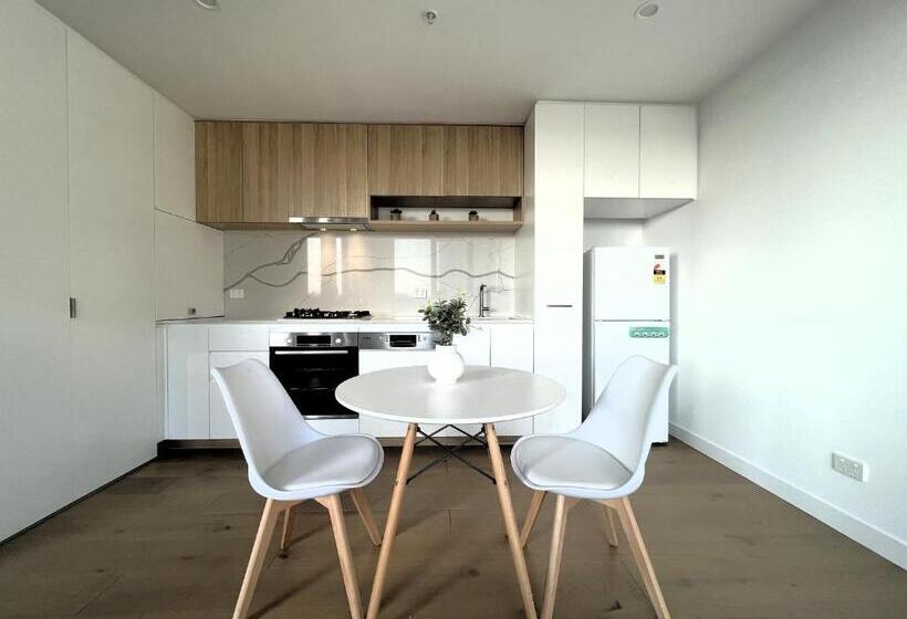 דירת חדר, Arnold Serviced Apartments