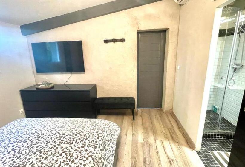 Люкс, B&b Chambre D Hôtes Gai Félibre Avec Piscine Et Jacuzzi