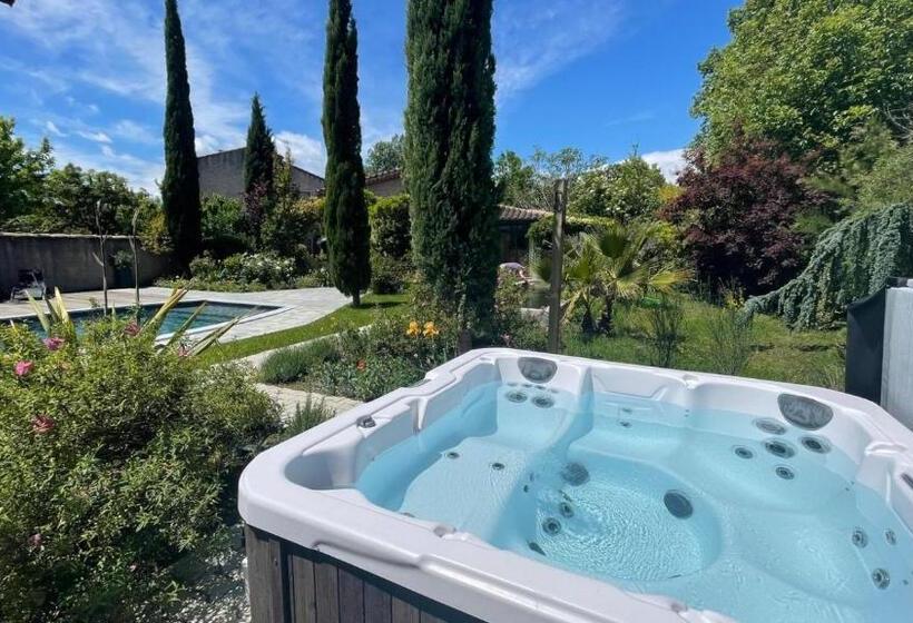 סוויטה, B&b Chambre D Hôtes Gai Félibre Avec Piscine Et Jacuzzi