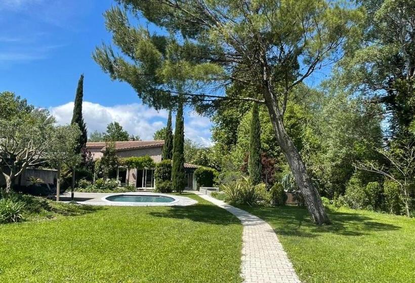 Люкс, B&b Chambre D Hôtes Gai Félibre Avec Piscine Et Jacuzzi