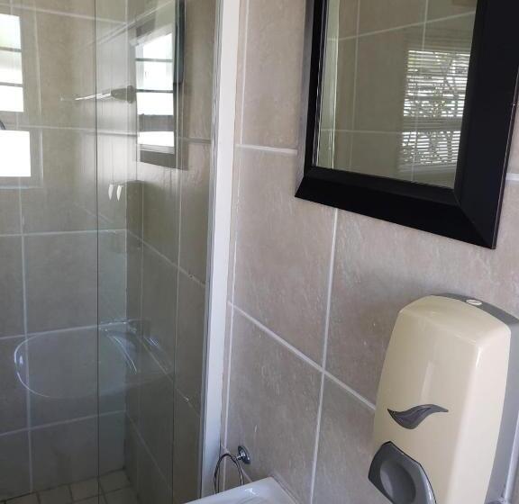 חדר סטנדרט נוף לבריכה, Bnb Panorama