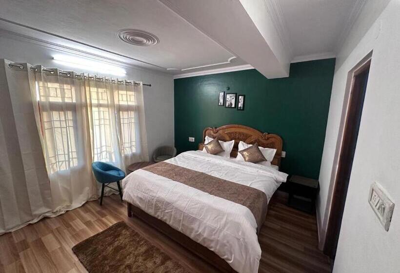 バルコニー付きデラックスルーム, The Misty Pines Inn