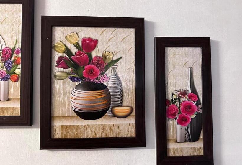 デラックスルーム, The Misty Pines Inn