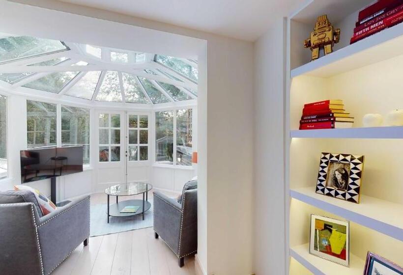 Апартаменты 1 Спальня, The Harrington Knightsbridge 18 Rutland Gate