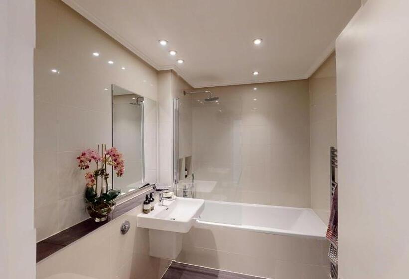 Апартаменты 2 Спальни, The Harrington   Knightsbridge   18 Rutland Gate