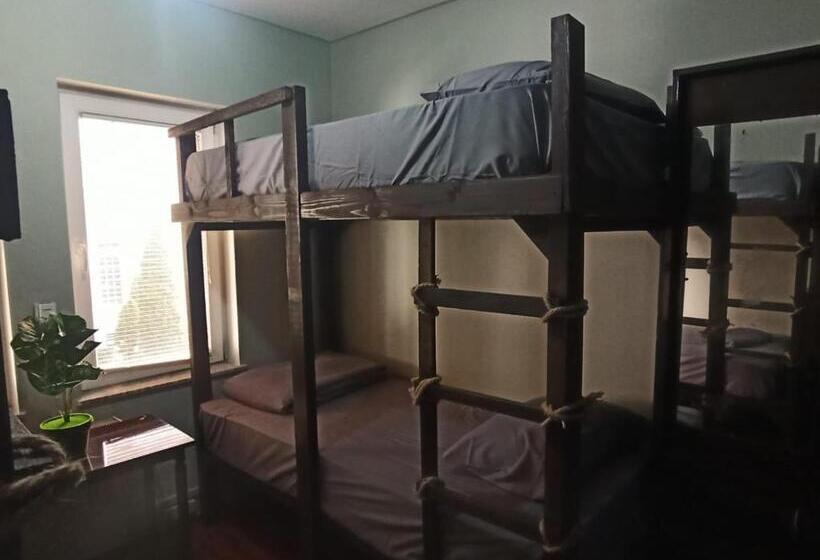 تختخواب در اتاق مشترک, Hostel Nënë Terezës