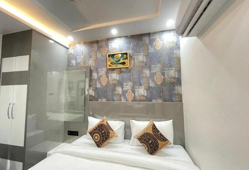 Номер Deluxe, Banaras Palace