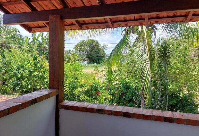 اتاق استاندارد با سرویس بهداشتی مشترک, Circular Guest House