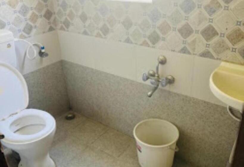 スタンダードルーム, Lankesh Aurangabad