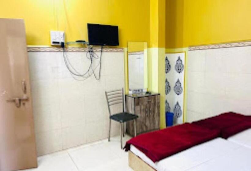 デラックスルーム, Lankesh Aurangabad