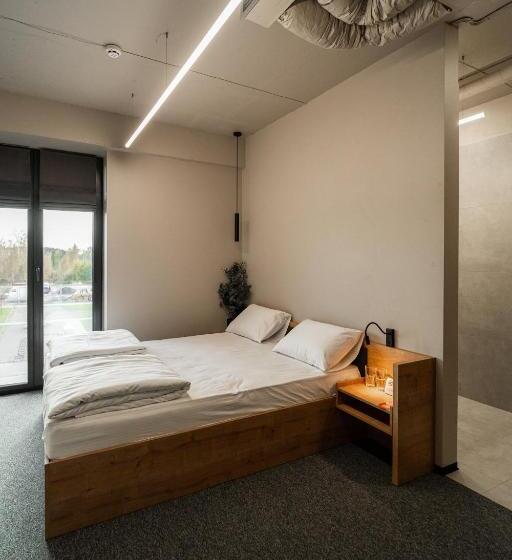 سوئیت با تخت بزرگ, Miramar Smart Room