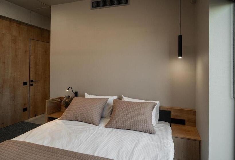 스위트 킹사이즈 침대, Miramar Smart Room
