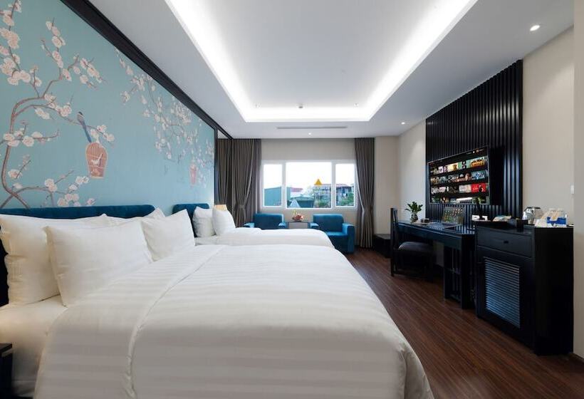 اتاق خانوادگی, Palago Boutique